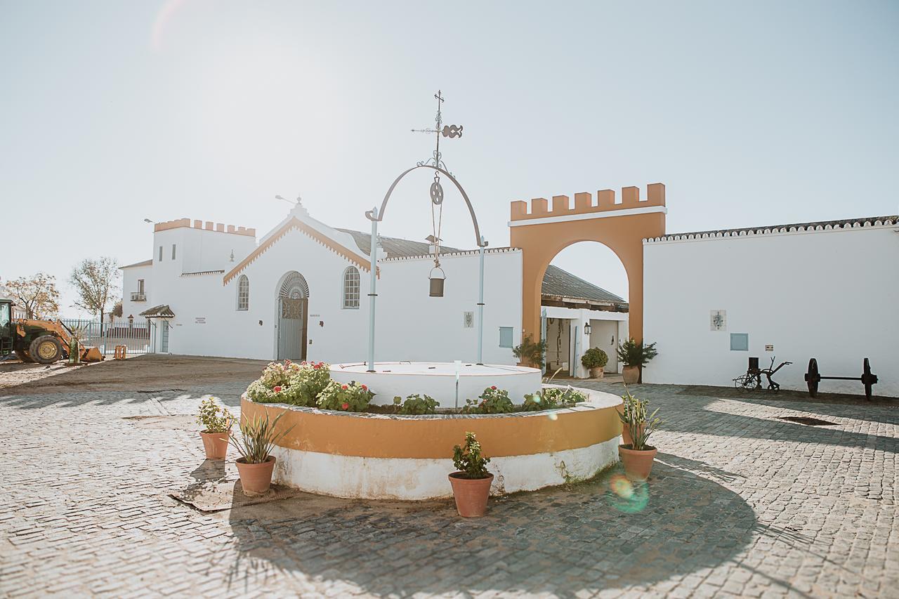 Cortijo Santa Clara Villa Carmona  Buitenkant foto