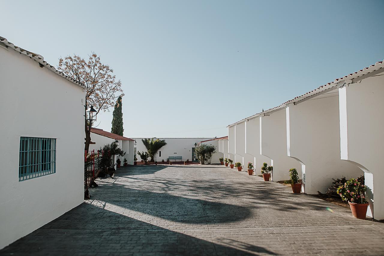 Cortijo Santa Clara Villa Carmona  Buitenkant foto